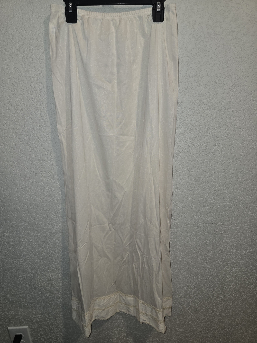 Vintage Lorraine Ivory Off-White Lace Trim Maxi Half Slip Skirt - Size Medium